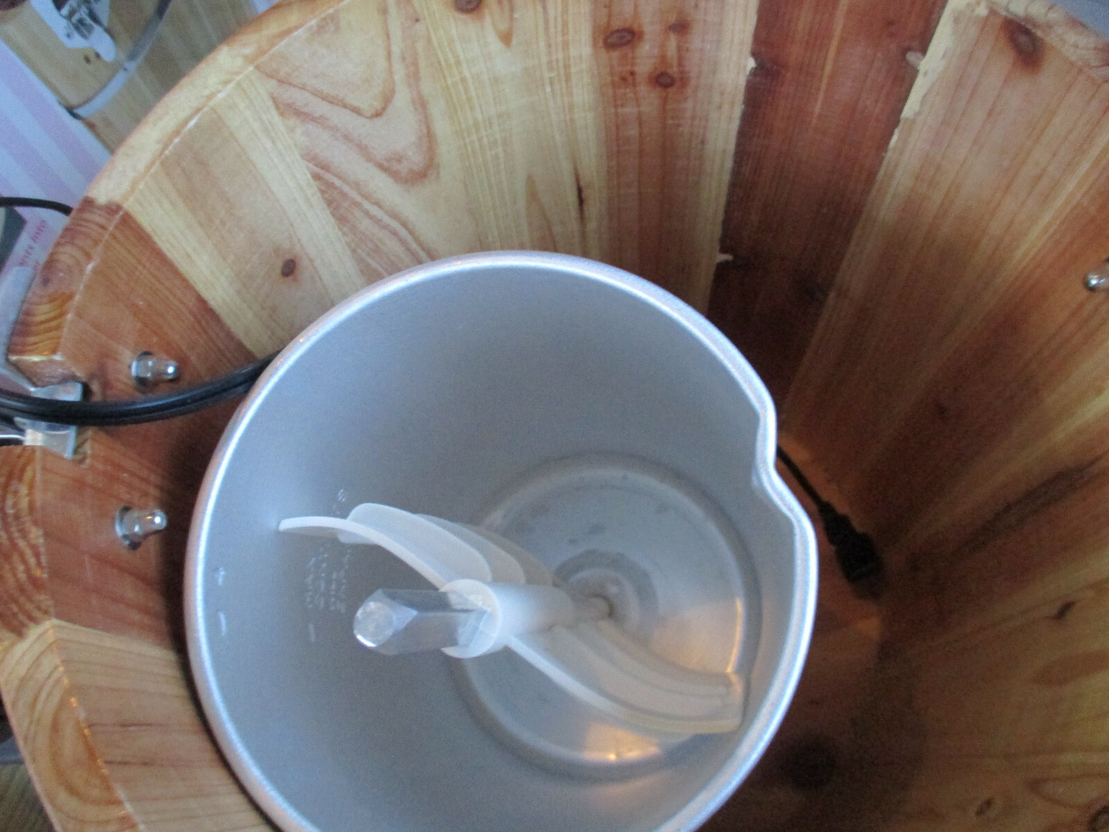 Rival Frozen Delights 4-Quart Wooden Bucket Ice Cream Maker