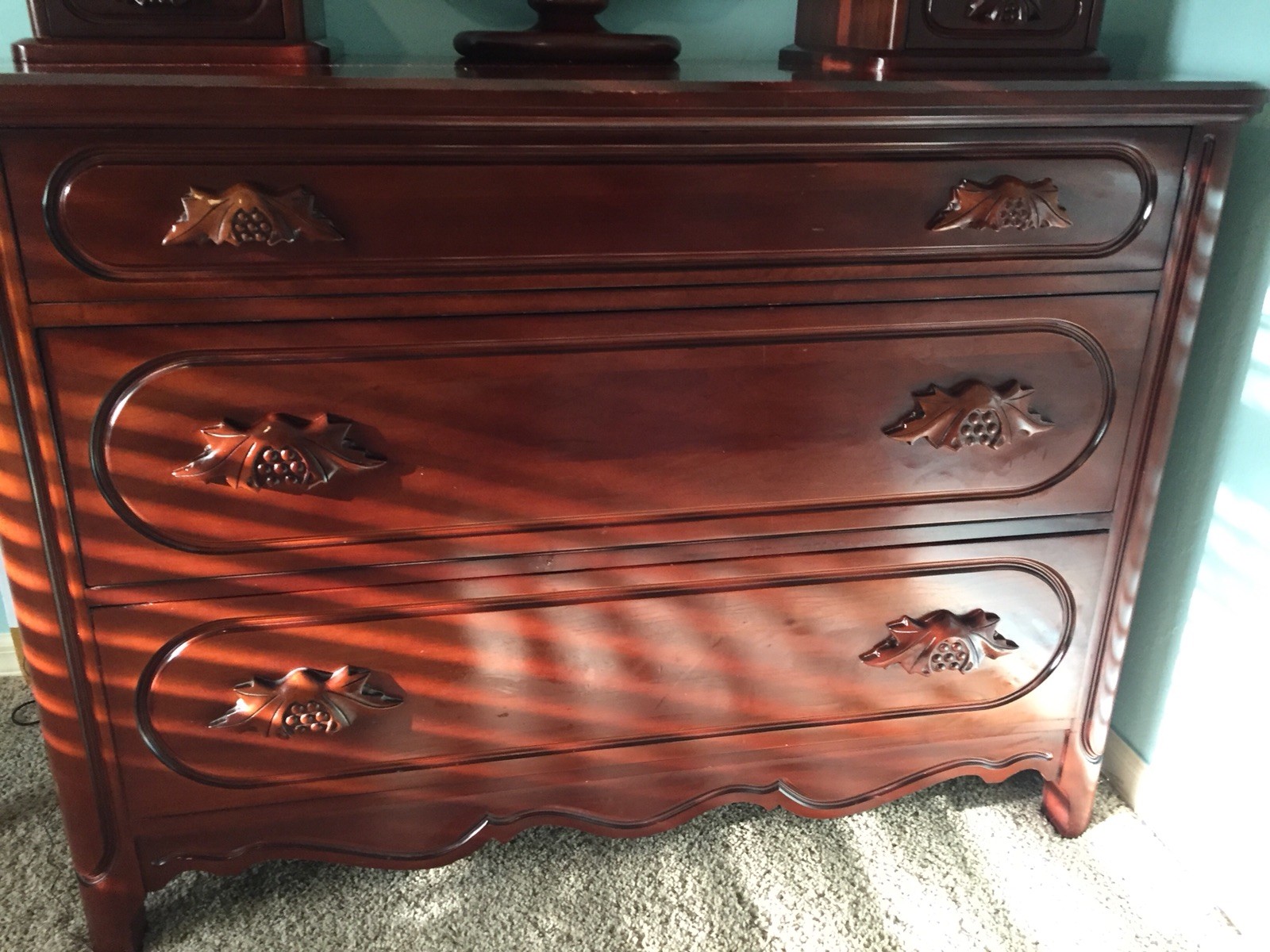 Davis Cabinet Company Furniture Lillian Russell Collection Cherry Bedroom Set