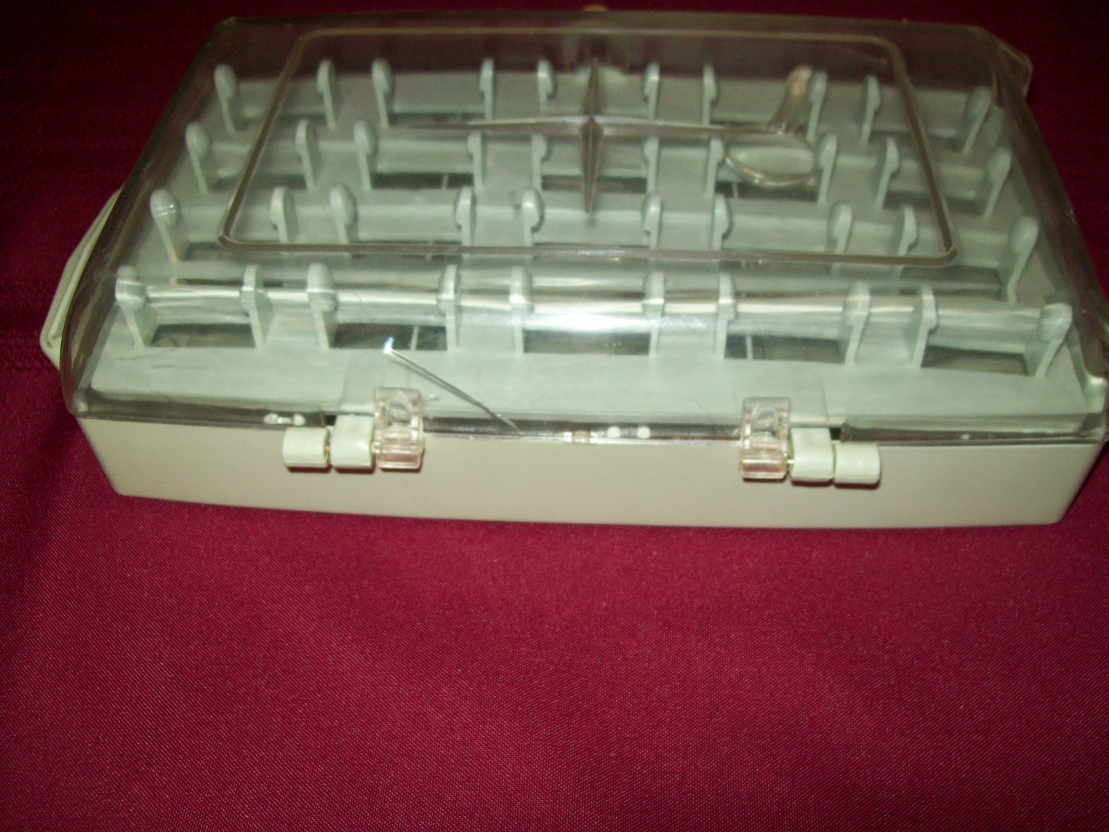 Vintage Sewing Case Travel Storage Thread Notions Green & Clear Plastic Avant