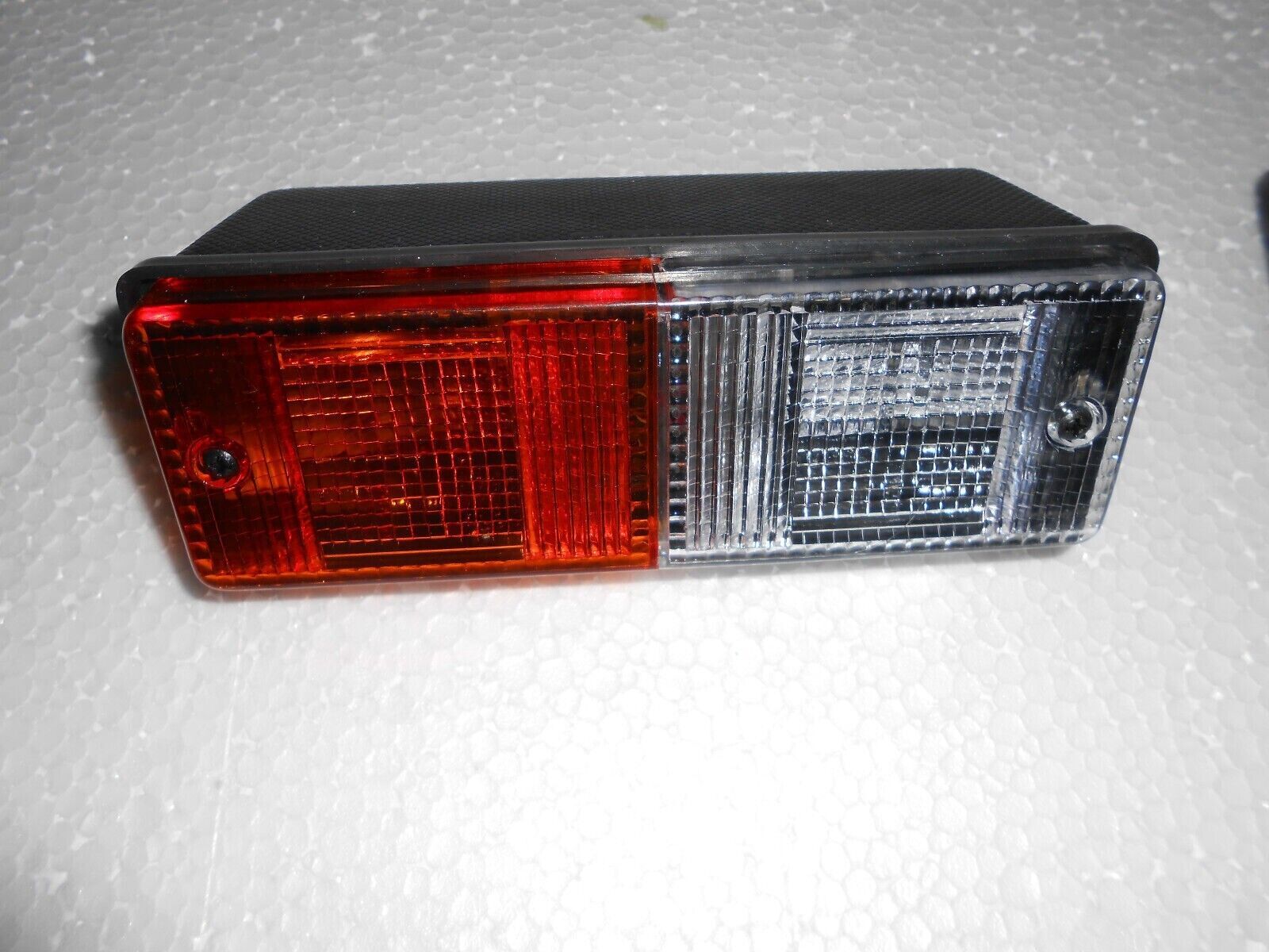 Front Parking Lamp Assly LH/RH For Mahindra CJ Jeeps Fits Direct on Fender  