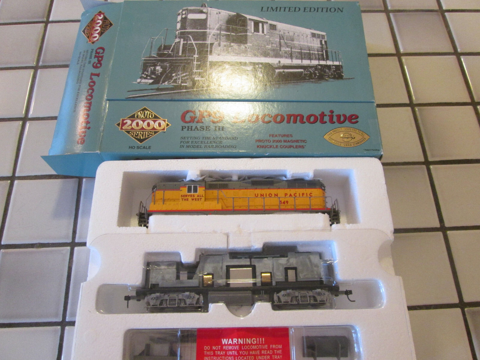 鉄道模型 Life Like PROTO 2000 GP9i UNION PACIFIC LIFE-LIKE PROTO 2000 HO Scale Locomotive GP9 II #23623
