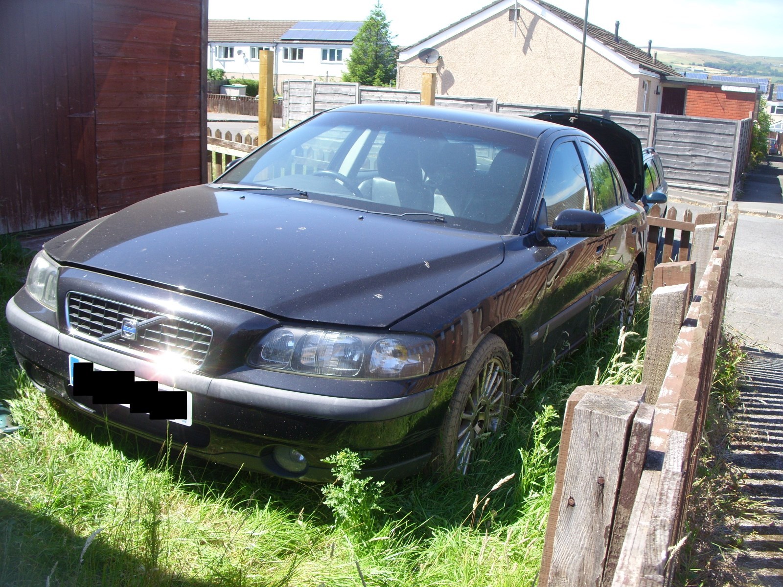 Volvo S60 T5 2003 breaking for spares, most parts available,