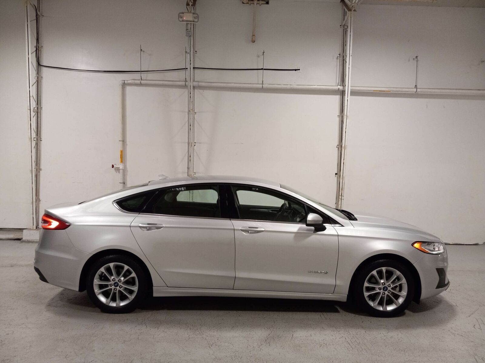 Owner Ford Fusion Hybrid with 59119 Miles available now!