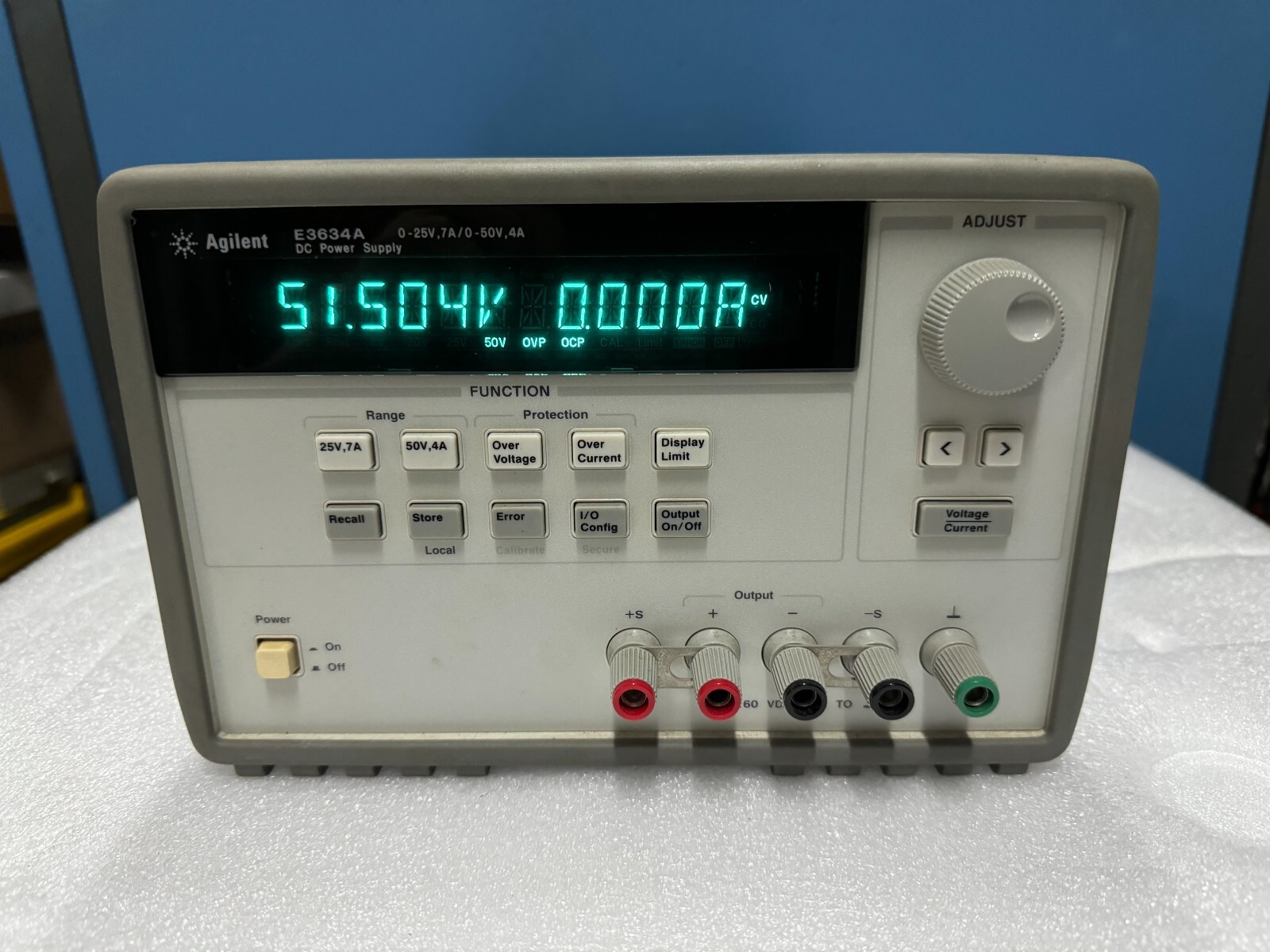 Agilent Keysight E3634A 200W DC Power Supply, 0-25V, 7A or 0