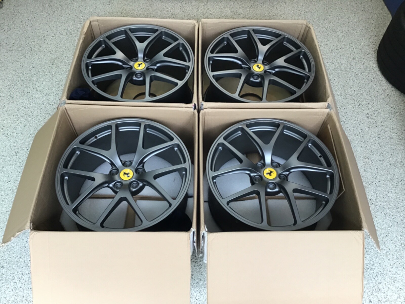Y♢599 BONUS Ferrari 599 GTO Wheel Set- Brand New in Box | eBay
