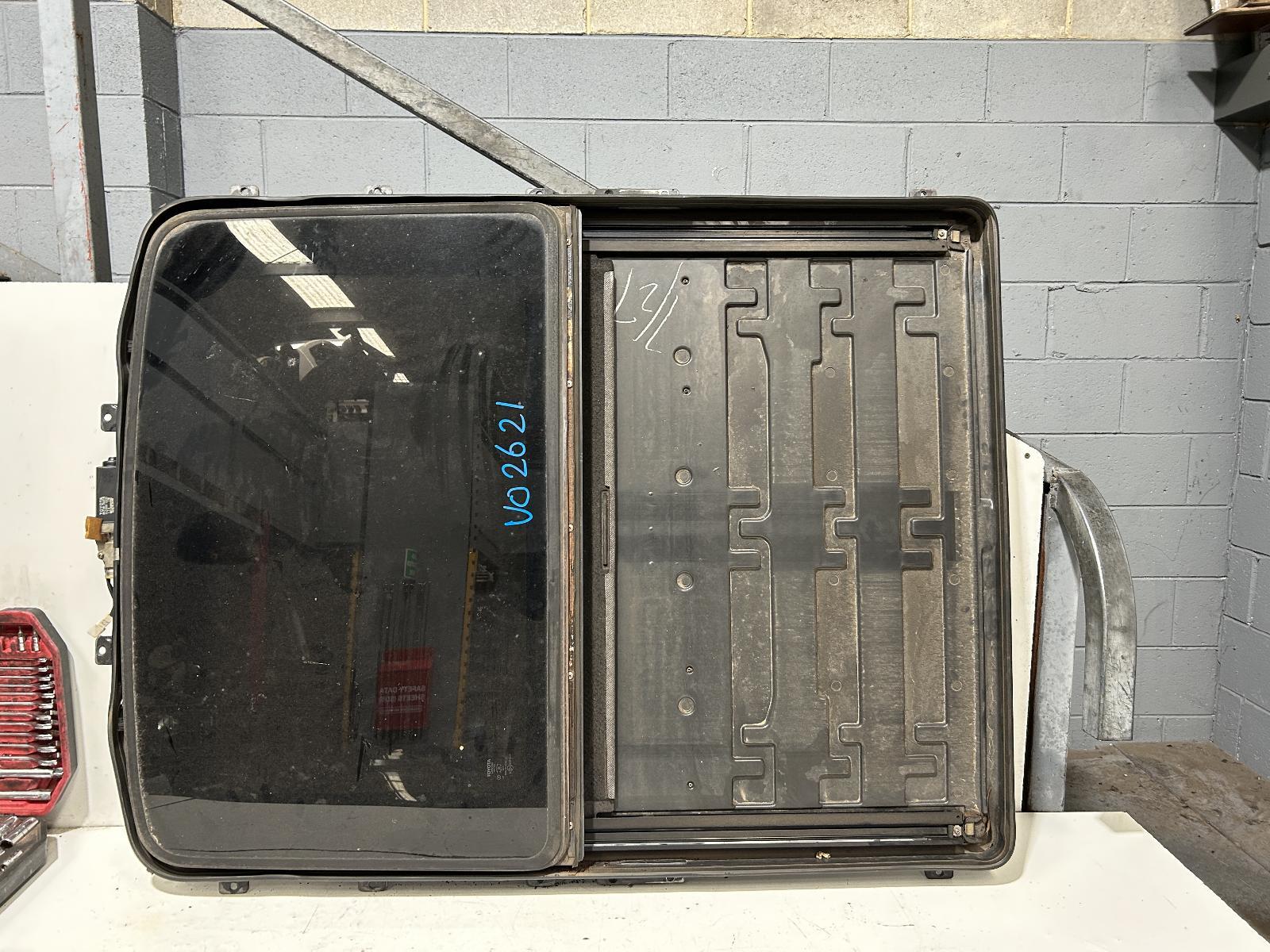 Toyota Surf Sunroof Assembly LN130 1992-1995