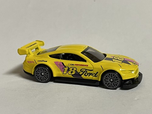 ミニカー Hot Wheels Lap 4 Eroded Ford Mustang Hot Wheels x Daniel Arsham Eroded Mustang | Mattel Creations