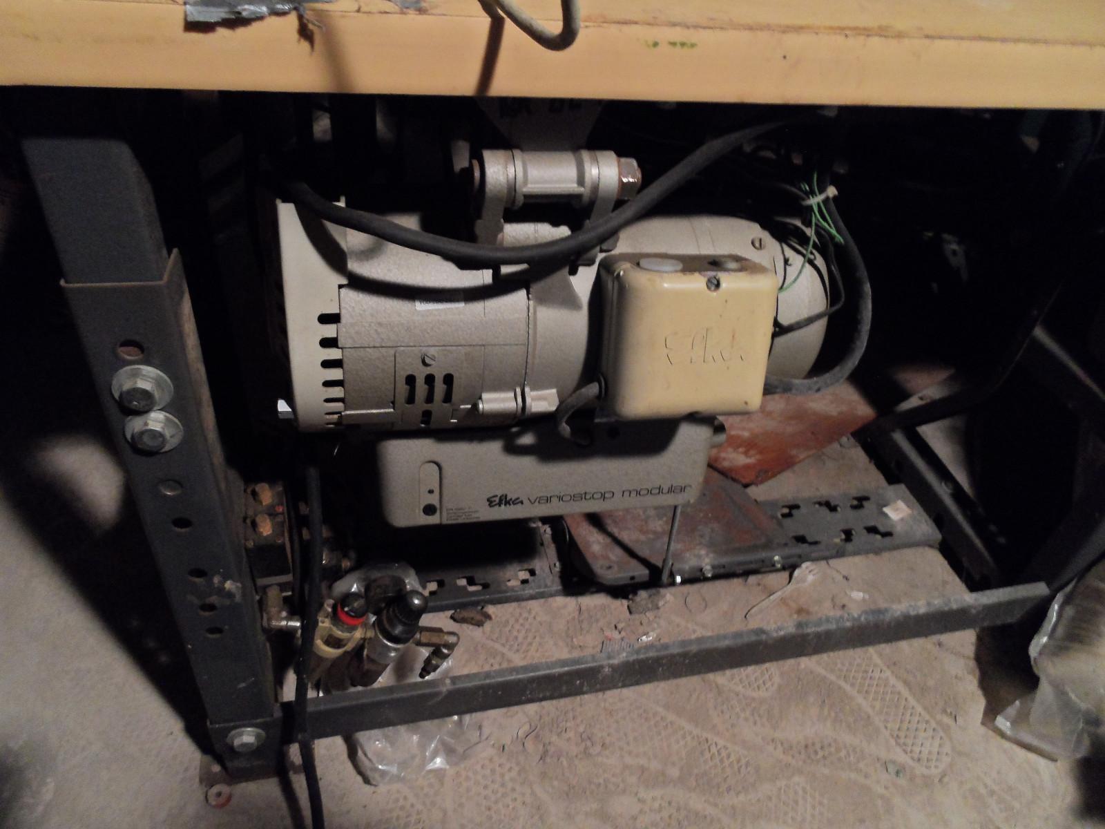 Adler Industrial Sewing Machine with Elka Variostop Modular