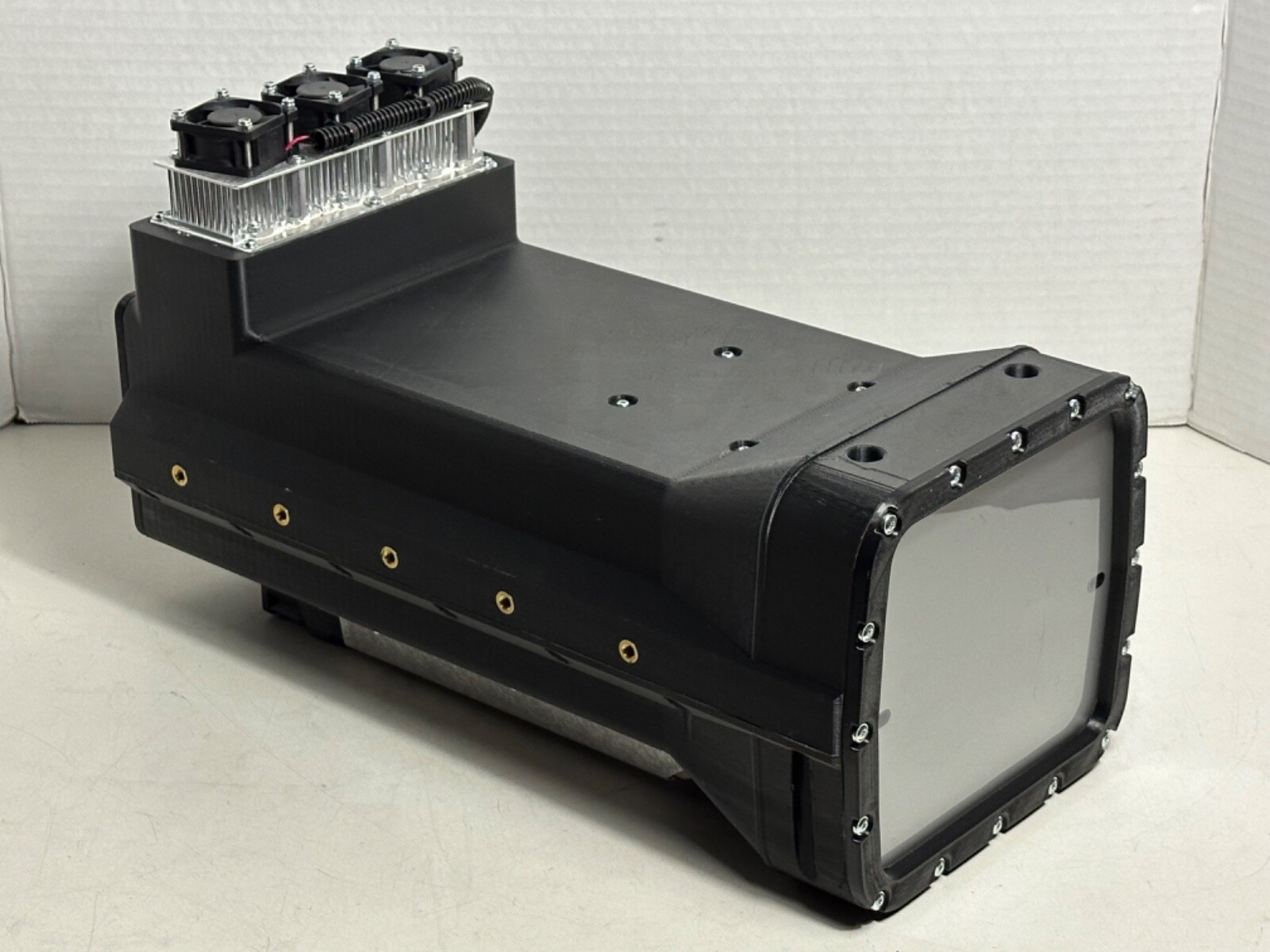 RapiScan Systems / AS&E Mini-Z GX200 Portable Z Backscatter RapiScan Systems / AS&E Mini-Z GX200 Portable Z Backscatter