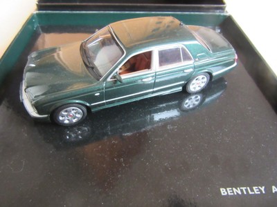 1:43 Bentley Arnage R Verdant Green rhd RL327 in Geschenk-