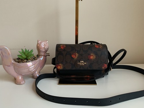 COAH フラワー付きストローバッグ ギフトにも♪【国内発送☆PRADA】ストローxレザー トートバッグ