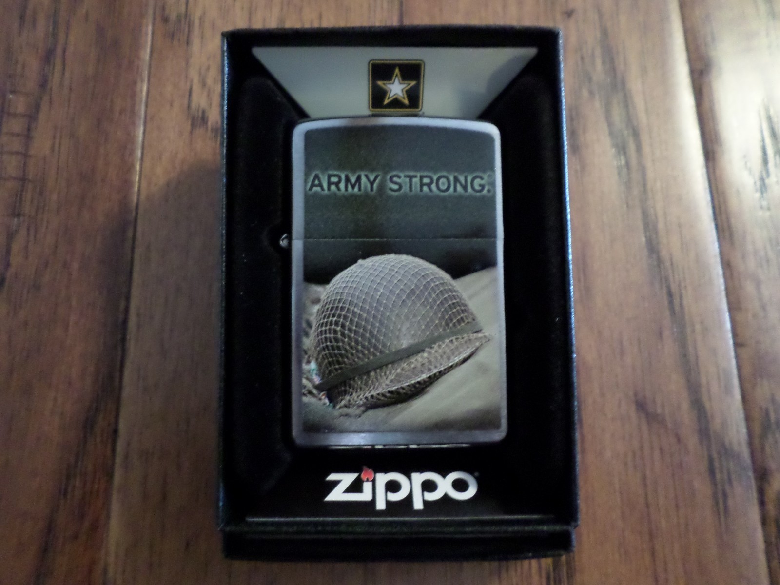 ZIPPO U.S ARMY STRONG BRUSHED CHROME LIGHTER U.S MILITARY U.S A MADE