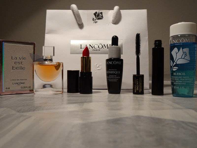 Lancome Kleines Set 46ml La Vie Est Belle Edp + Bi-Facil+ Genifique Serum Ect.