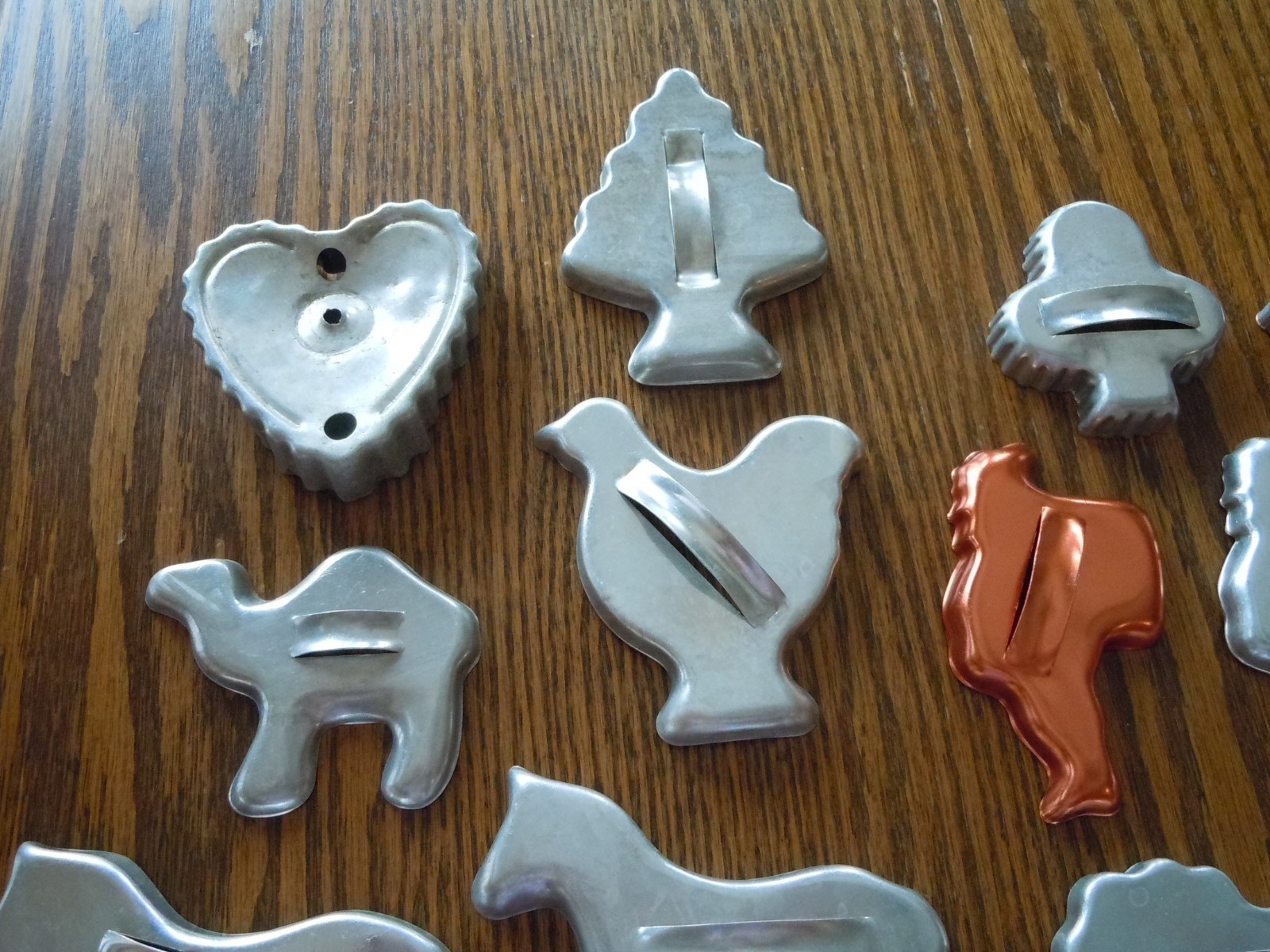 Lot of 18 Vintage Aluminum & Copper Cookie Cutters Camel Lion Bunny Horse Clubs