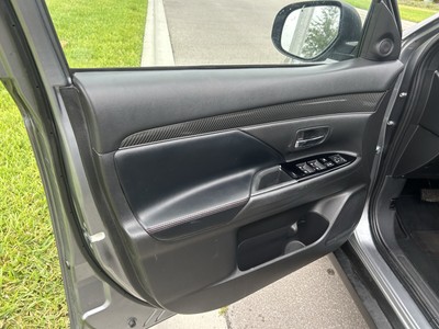 image 6 of interior