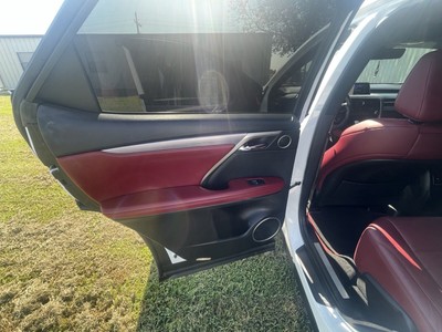 image 8 of interior