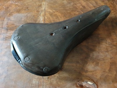 brooks champion narrow b17