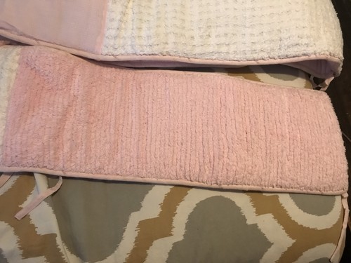 Victorian Heart Designer Pink Chenille Baby Girl Nursery 1 Piece Crib Bumper EUC