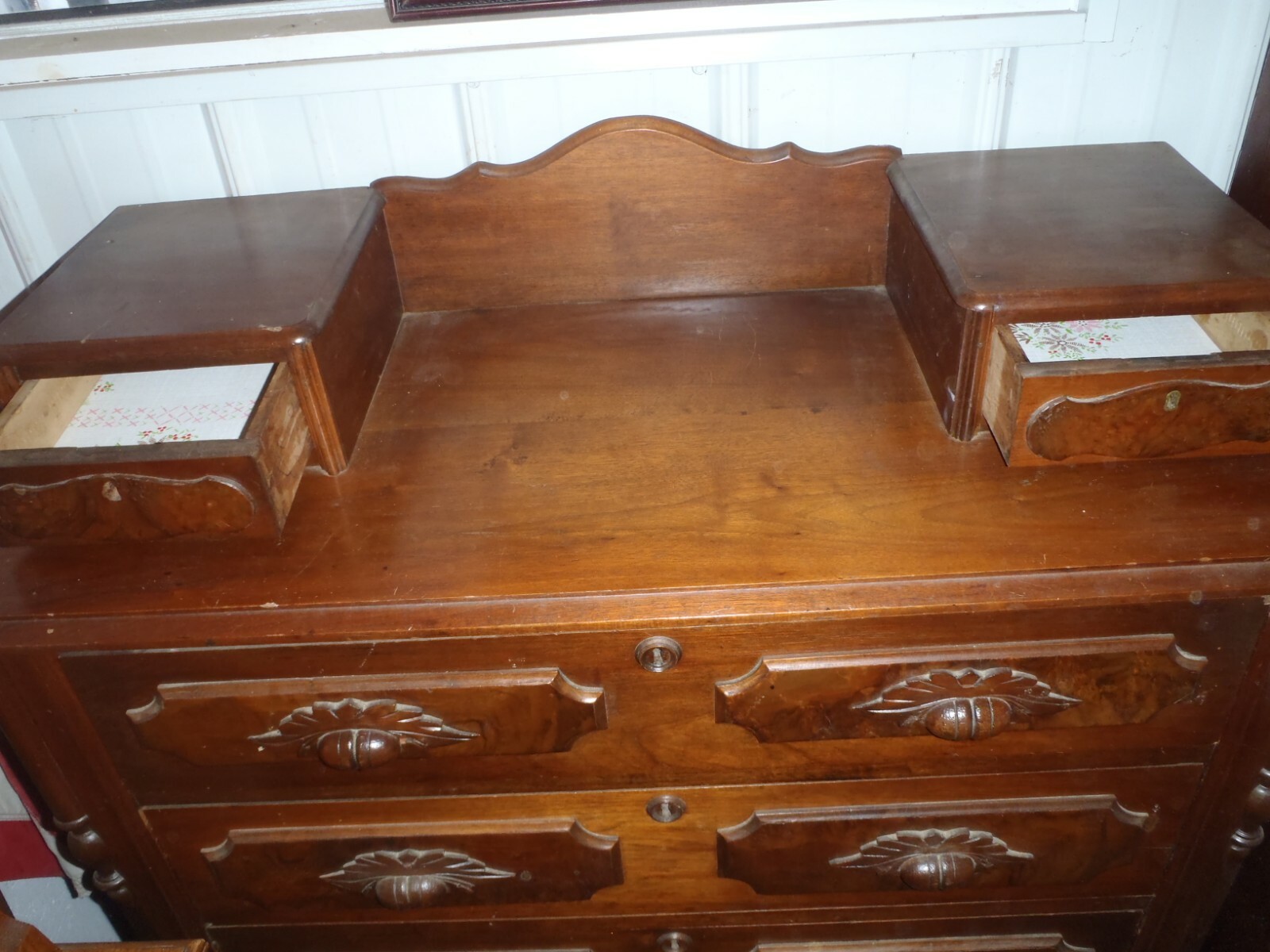 VINTAGE SOLID OAK WOOD  DRESSER,NICE
