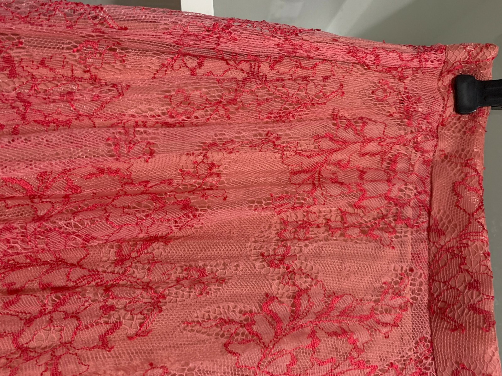 Pre-owned Burberry Pleated Lace Pink Skirt