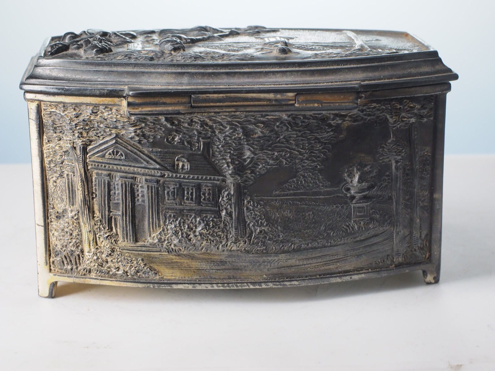 Antique metal jewelry casket box marked W.B Mfg. Co. Weidlich Brothers