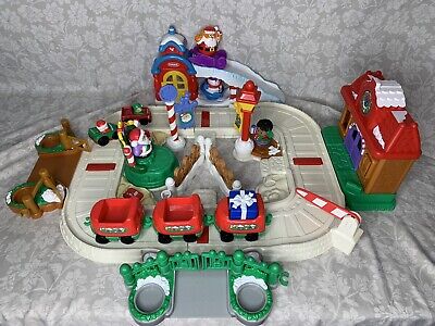 Weebles Wobble Figure Christmas Santa Sled Shop And Train Set Toy Playskool 2005