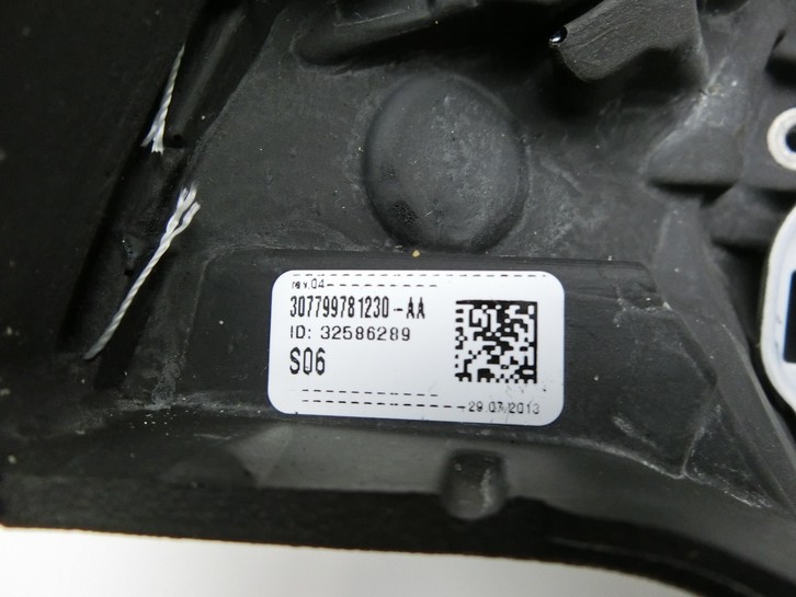 Mercedes W204 S204 C250 07-14 Lenkrad Airbaglenkrad Leder Mercedes W204 S204 C250 07-14 29.08.2013 A2184602118... Vorschau 6