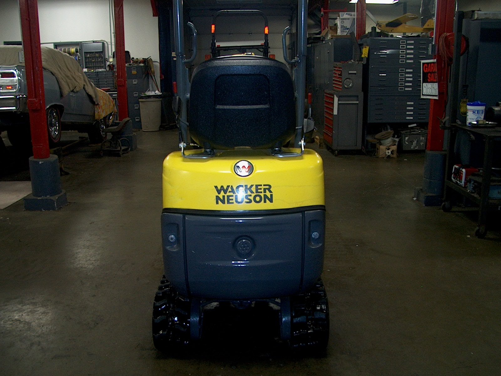 Wacker Neuson 803 Mini Compact Excavator  900 Hrs 2015 Model