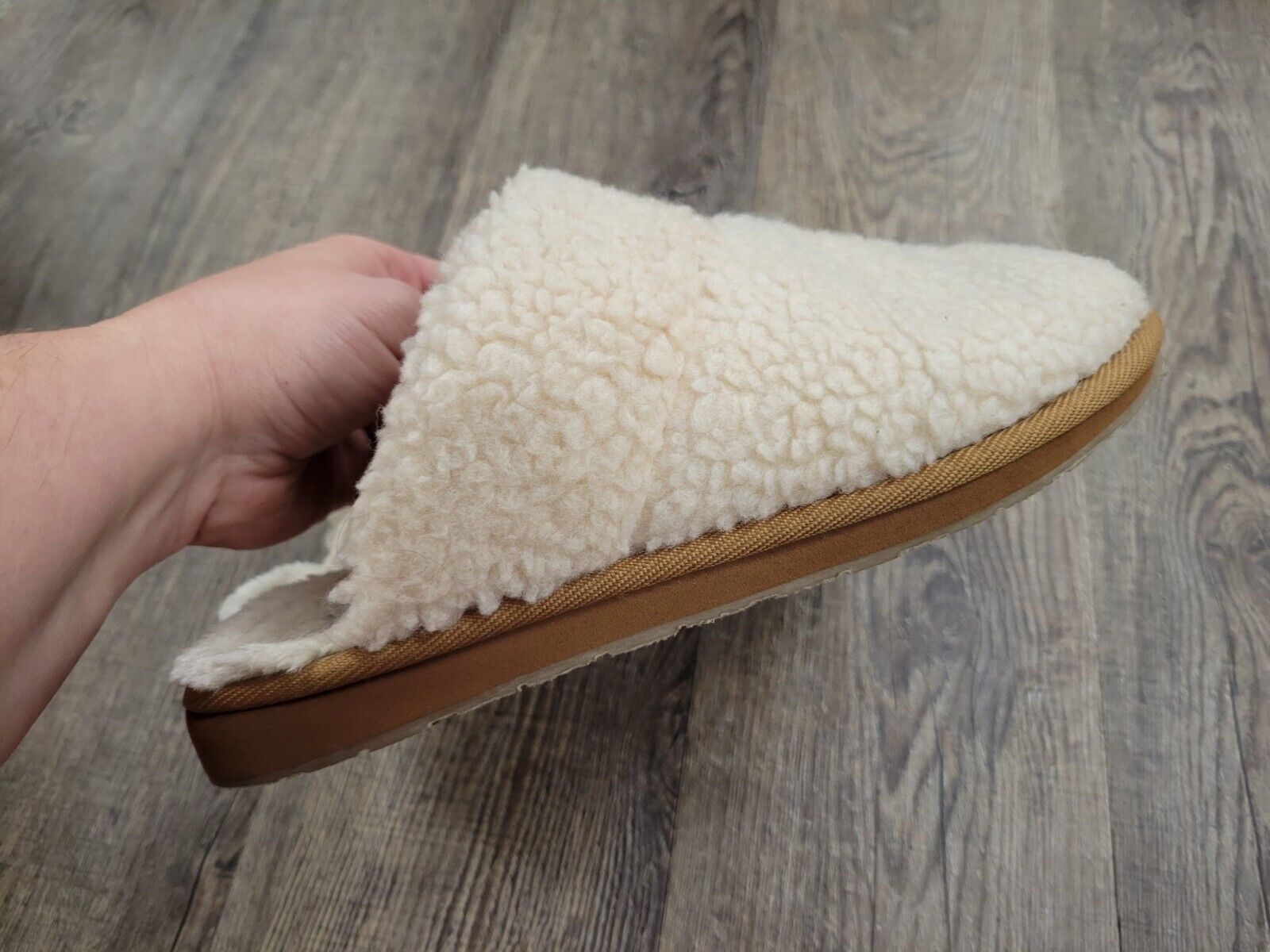 MINNETONKA Sondra Scuff Shearling Mule Slipper Cream Slip On Sherpa Shoes 9M