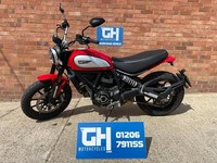 2022 DUCATI SCRAMBLER 800 ICON (72 PLATE) RED - 606 MILES - IMMACULATE CONDITION