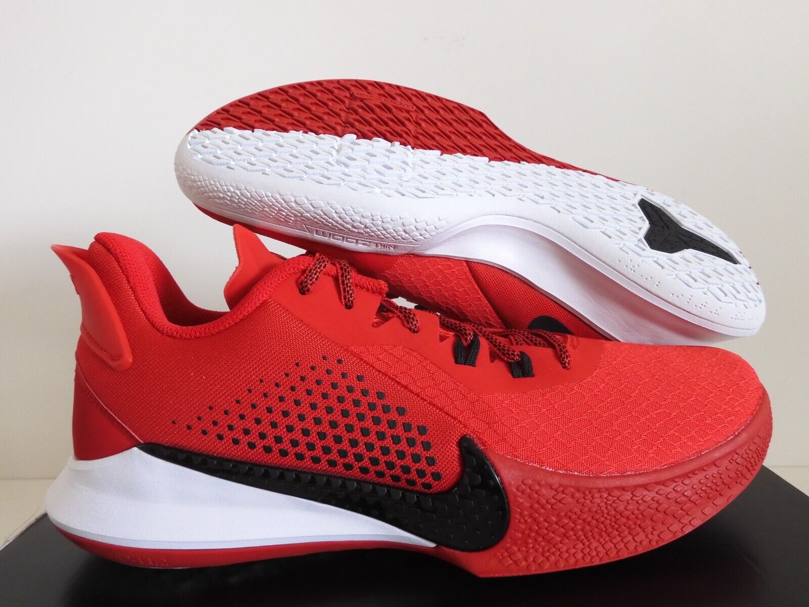 NIKE MAMBA FURY KOBE TB UNIVERSITY RED-BLACK-GYM RED SZ 10 NIKE MAMBA FURY KOBE TB UNIVERSITY RED-BLACK-GYM RED SZ 10