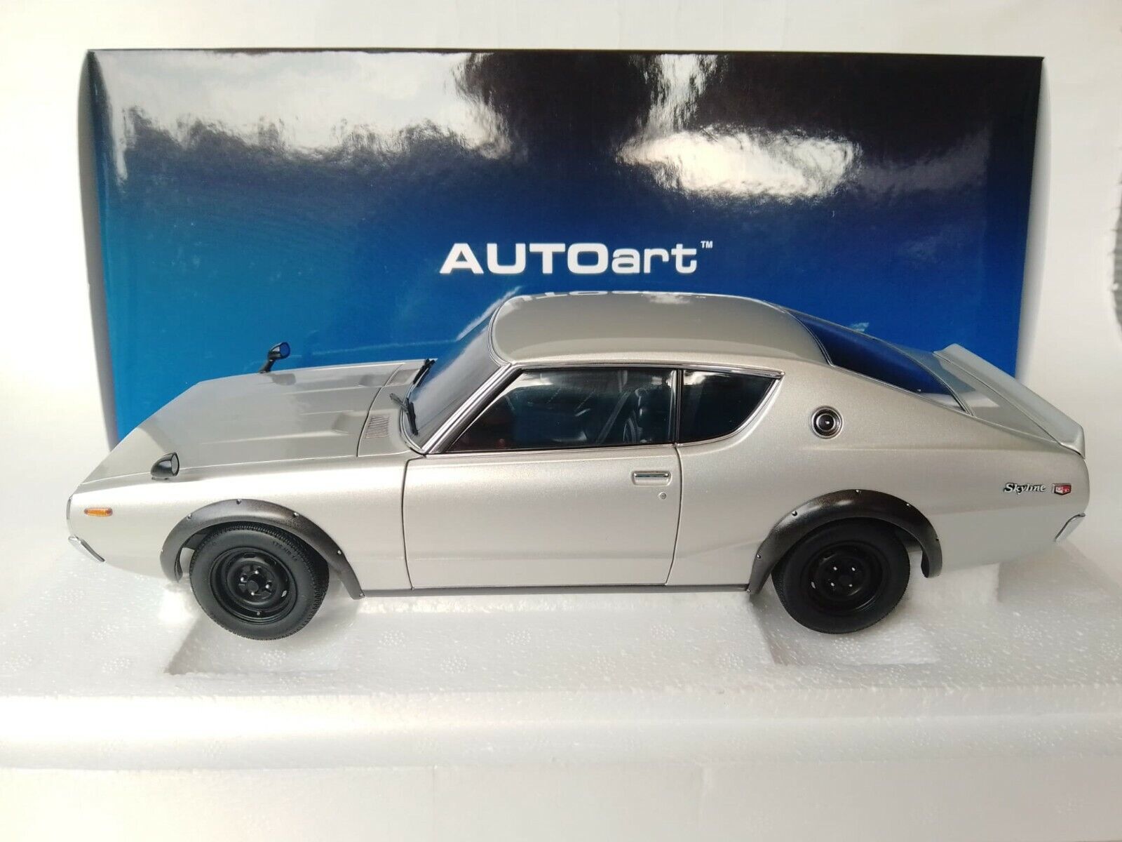 Autoart Nissan Skyline 2000 GT-R KPGC110 Silver 1973 1/18 Autoart Nissan Skyline 2000 GT-R KPGC110 Silver 1973 1/18