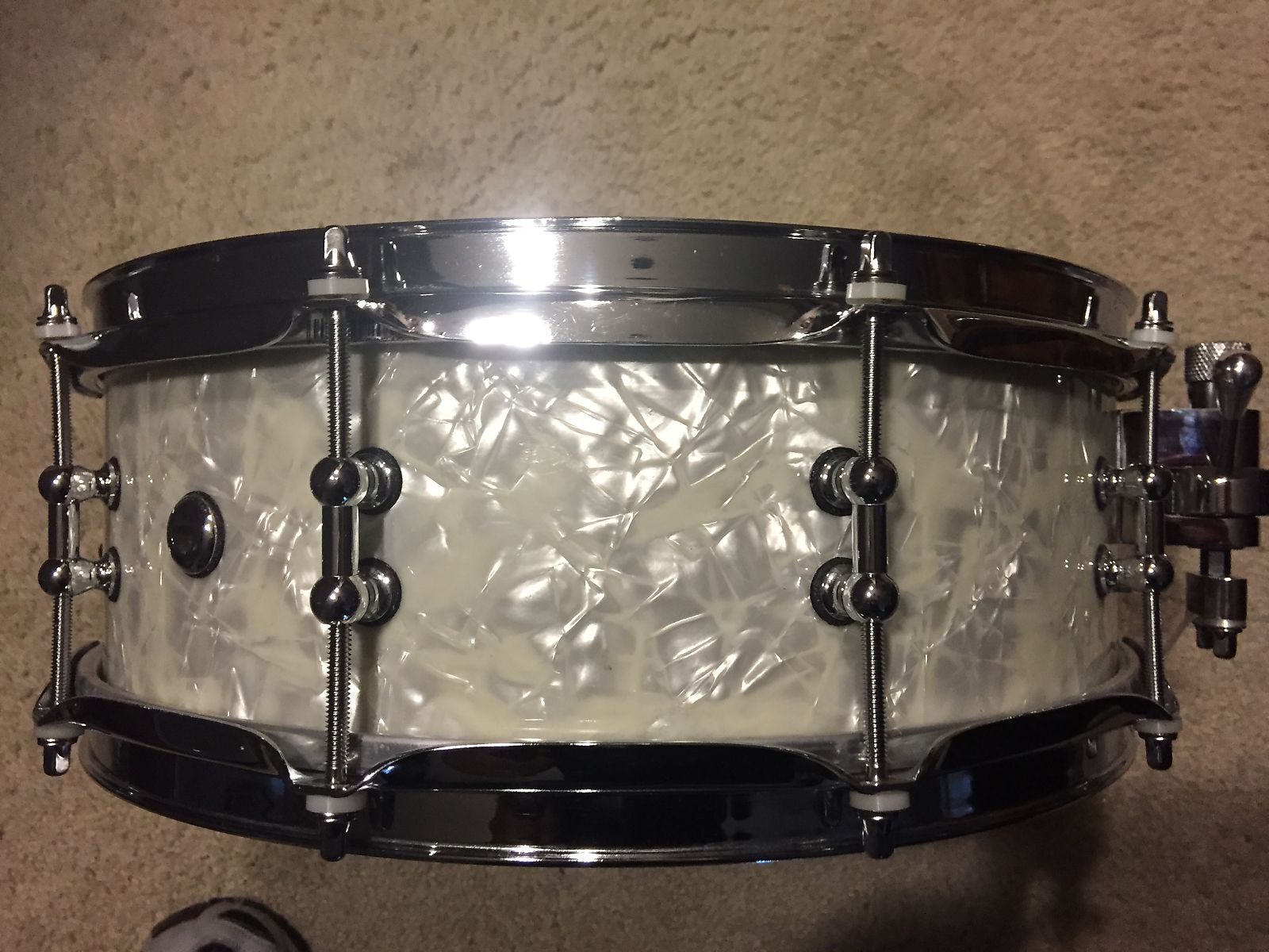 2007 Custom SJC 5 x14 Snare Drum 3 Ply Mahogany White Marine Pearl finish