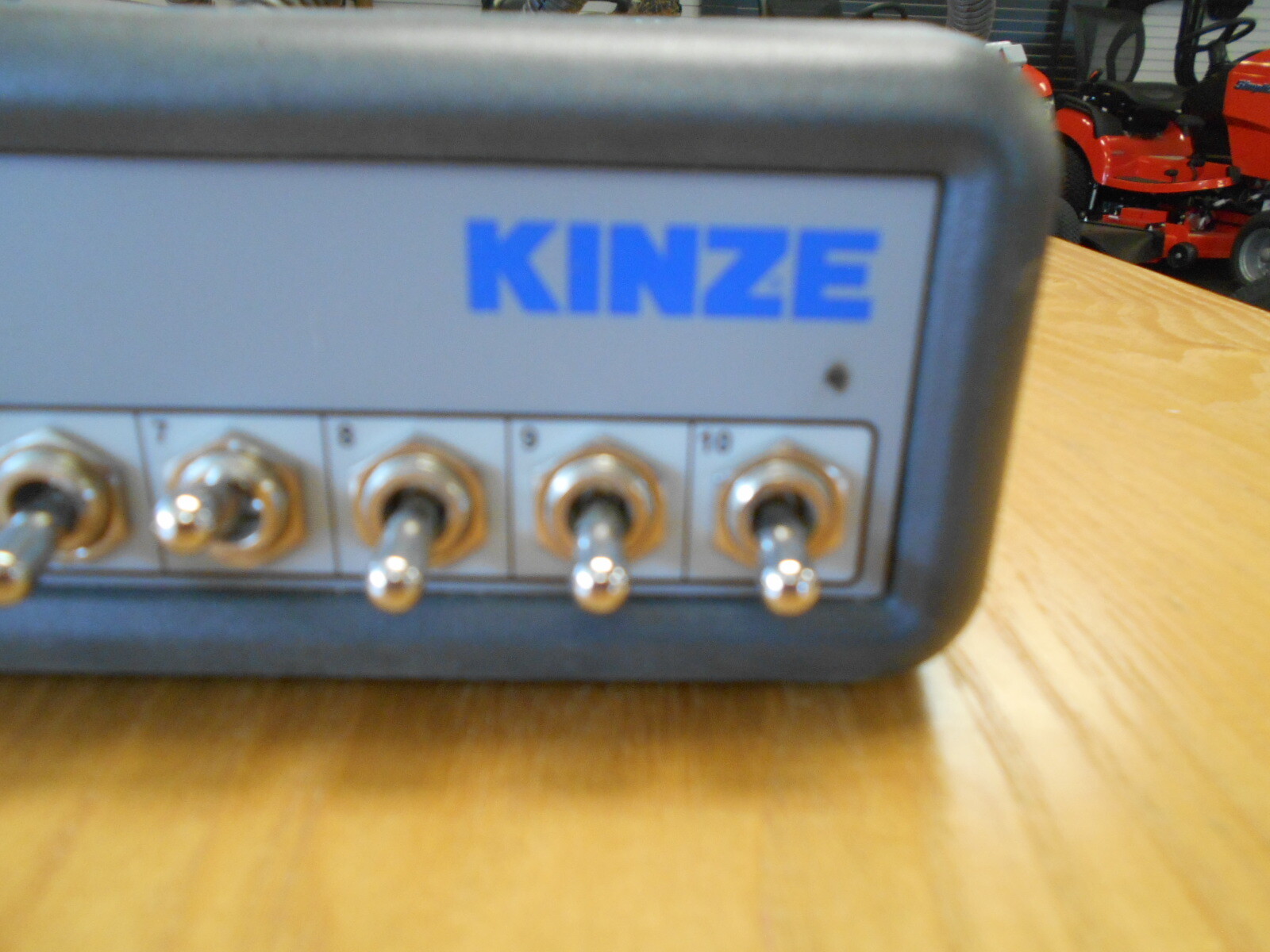 KINZE MODULE SWITCH BOX // 10 SWITCH // USE WITH AG LEADER // PART # GA12539