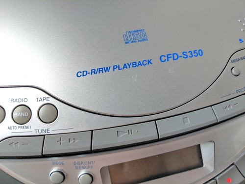 SONY Portable Cassette Tape CD-R/RW Player FM AM Stereo Radio CFD-S350 & Remote