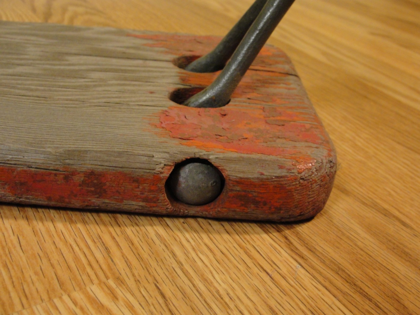 Antique/vintage Cast Iron & Wood outdoor playground Swing Seat Rare Red (A)