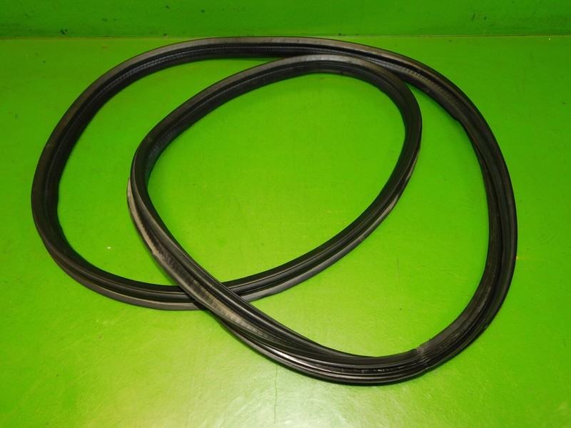 95-99 Eclipse GST Spyder OEM rear back trunk rubber seal weather strip