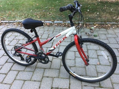 trek 800 st