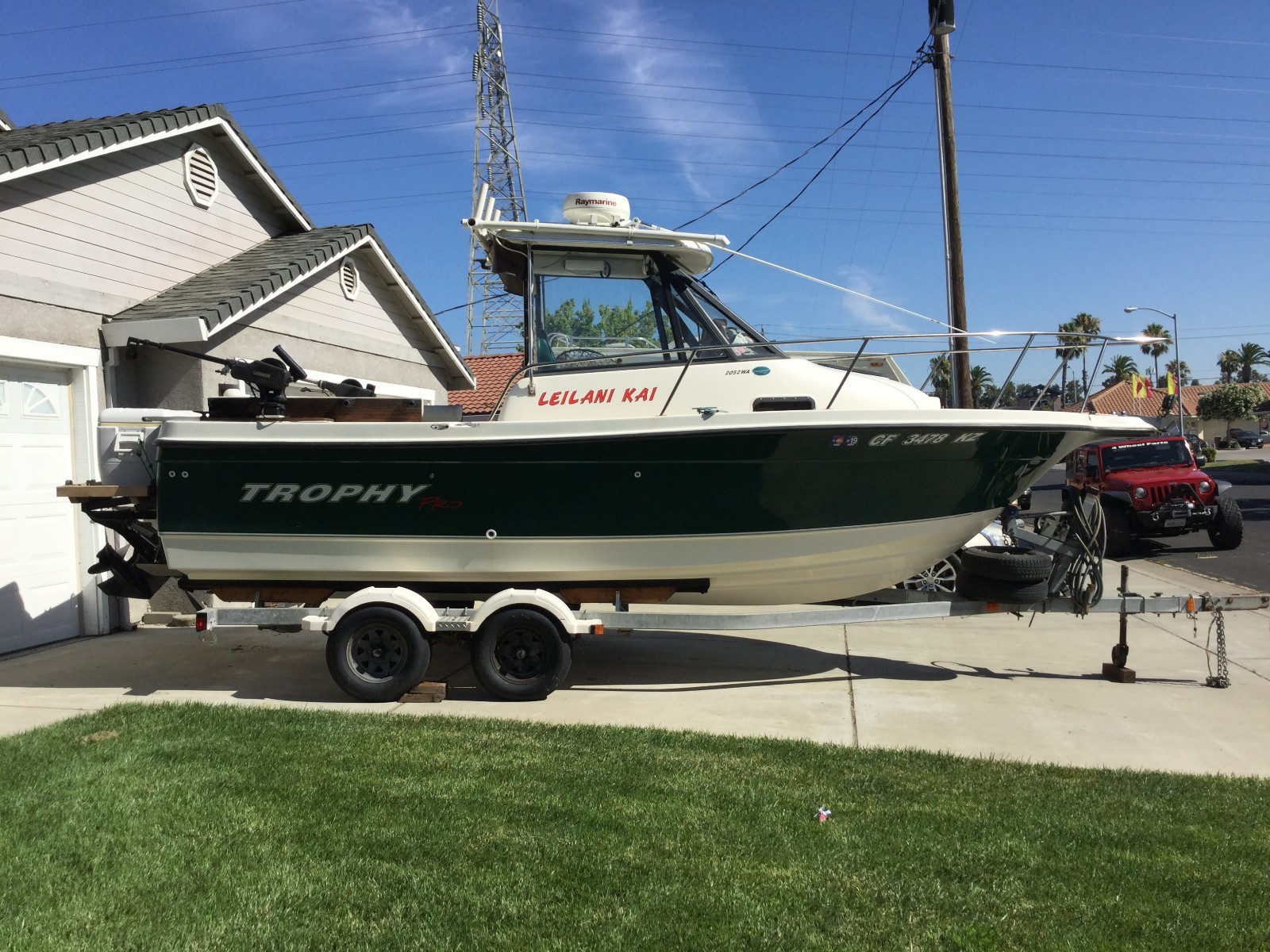 2005 Trophy Pro 2052 WA Cummins Diesel w/Karavan Trailer