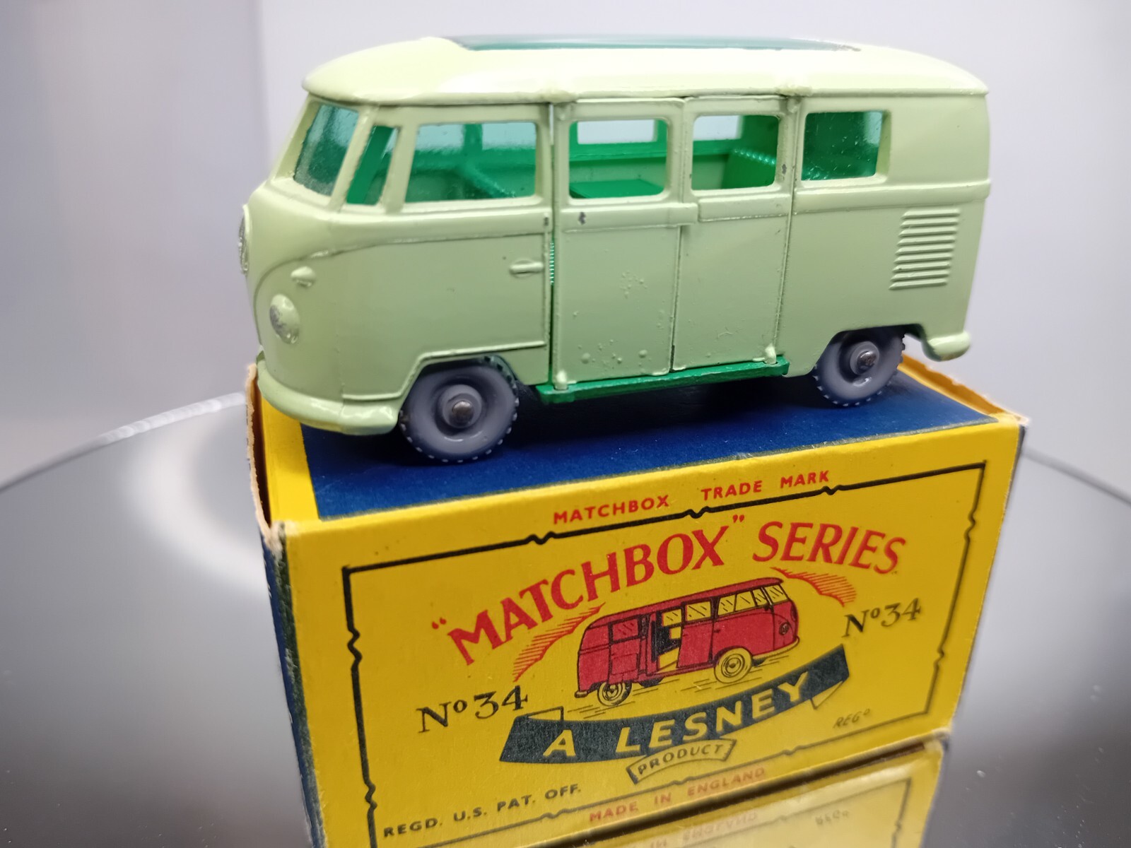 Matchbox Lesney No 34 Volkswagen Camper Caravette In