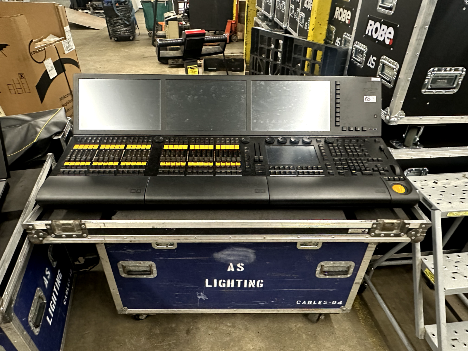 t.hさん専用　Photo Editing console LM&amp;CC GrandMA2 Full-Size Lighting Console | eBay