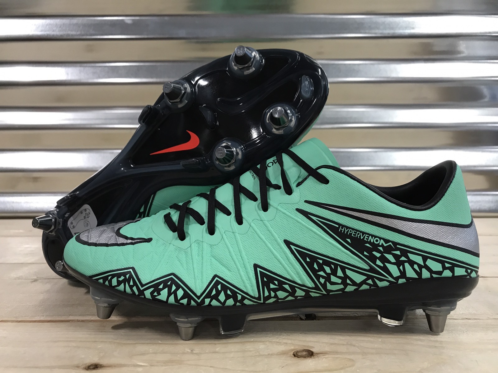 nike hypervenom phinish sg pro