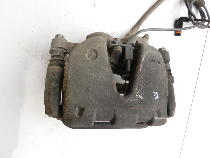 Mercedes X204 08-12 3.0 165KW Bremssattel Bremszange Vorne Rechts Mercedes X204 08-12 04.12.2009 A2044214281 gebraucht Vorschau 2