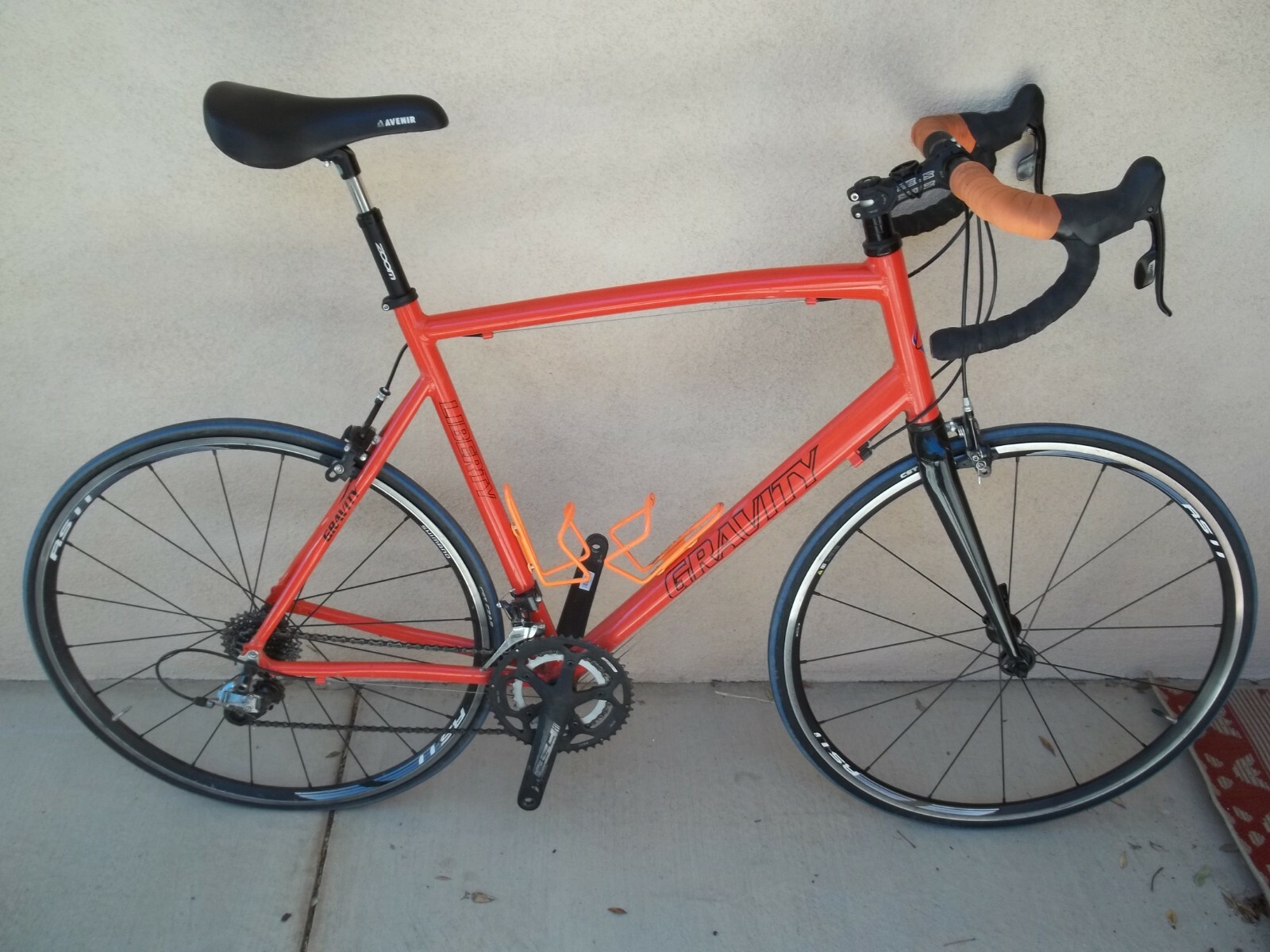 Gravity Liberty Carbon Fiber Road Bike ORANGE Large-X-Large Frame