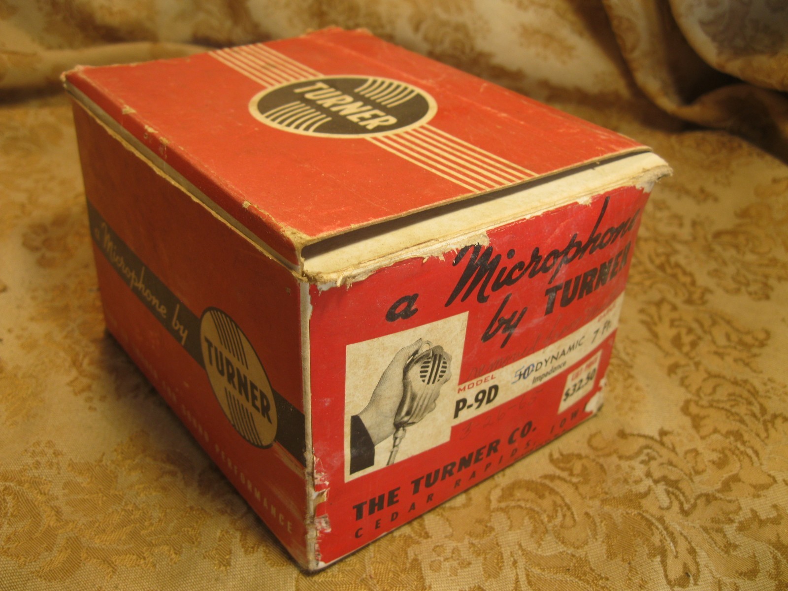 Vintage 1950's Turner P-9D dynamic microphone art deco mid century