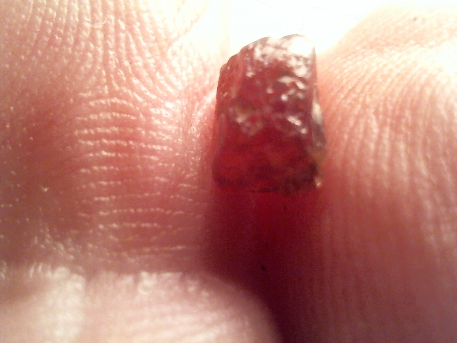 1.30CT. RED ROUGH DIAMOND - RARE TRANSPARENT  DREDGED UNTREATED AS FOUND.