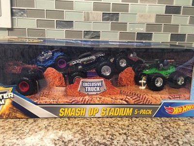 hot wheels monster jam smash up stadium vehicle 5pk