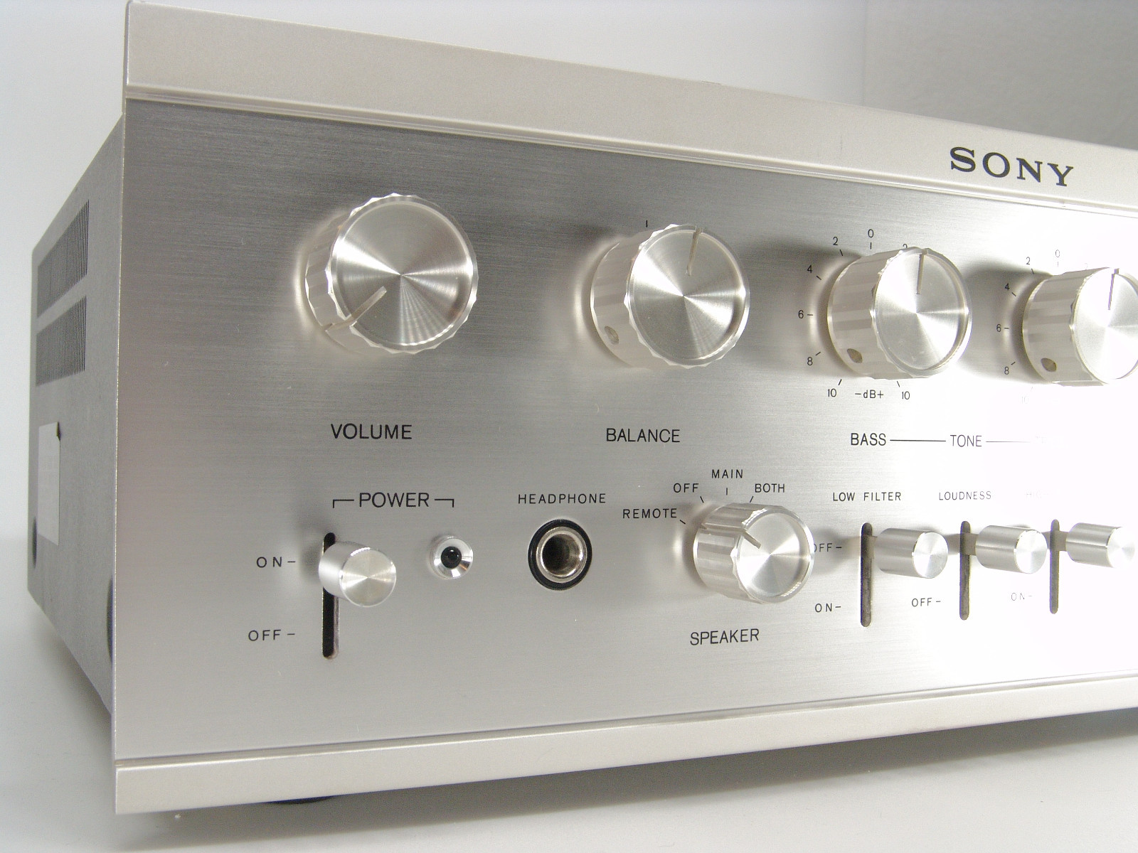 VTG SONY INTEGRATED STEREO AMPLIFIER TA-1130 MADE IN JAPAN SOLID STATE