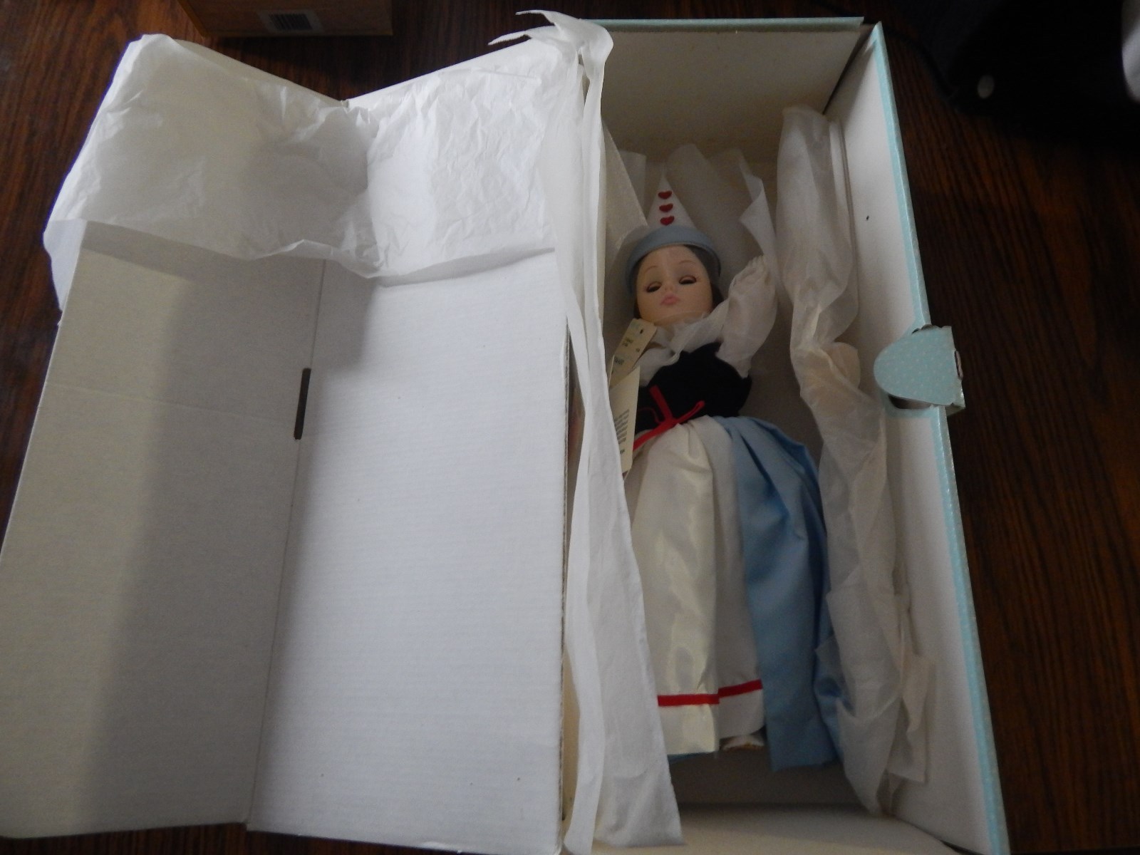 EFFANBEE STORYBOOK COLLECTION QUEEN OF HEARTS DOLL STYLE #FB1183