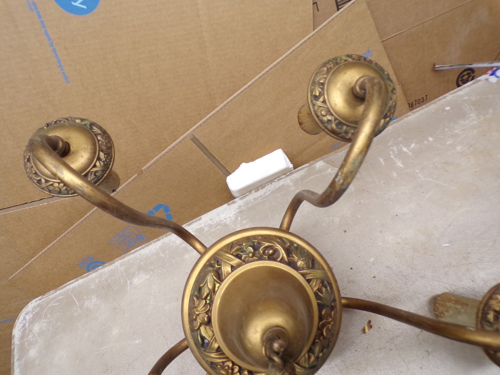 Old Fancy Solid Brass 5 Light Hanging Ceiling Light Fixture for restoration